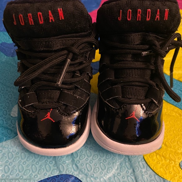 Baby Jordan’s - Picture 2 of 4